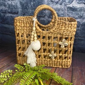 Straw Nautical Woven beaded , shells and tassel Hand Bag Tote